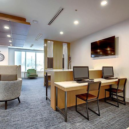 Holiday Inn Express & Suites - Calgary Airport Trail Ne By Ihg YYC Exterior foto