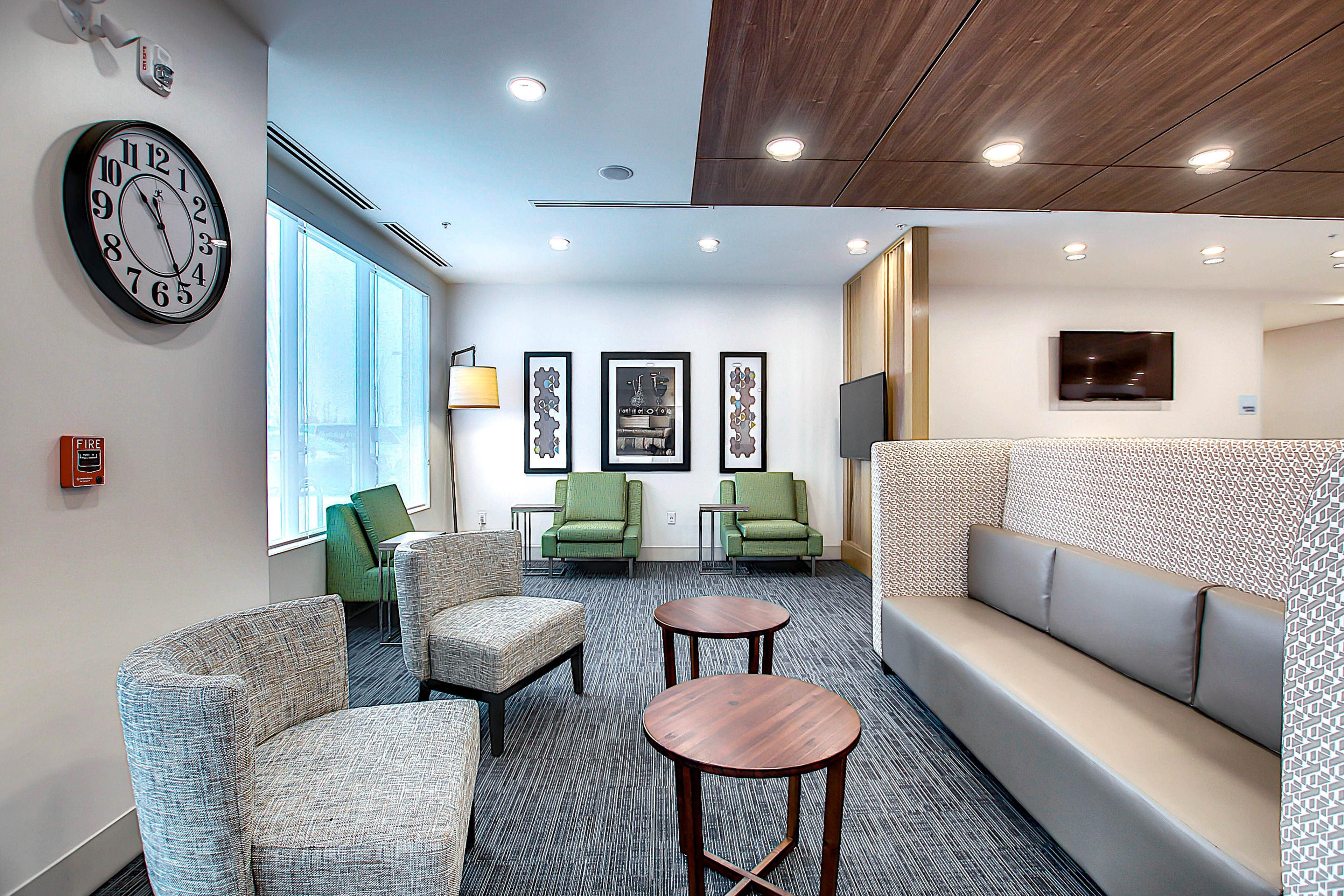 Holiday Inn Express & Suites - Calgary Airport Trail Ne By Ihg YYC Exterior foto