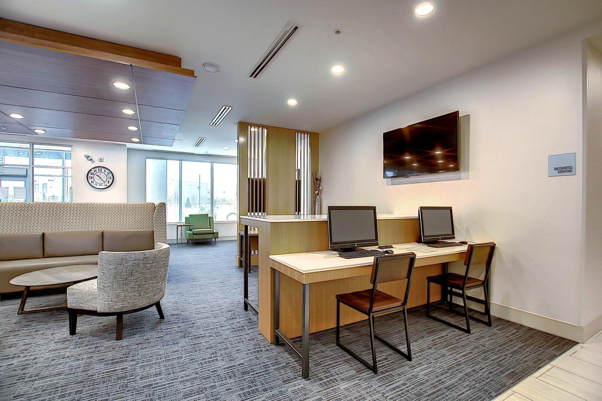 Holiday Inn Express & Suites - Calgary Airport Trail Ne By Ihg YYC Exterior foto