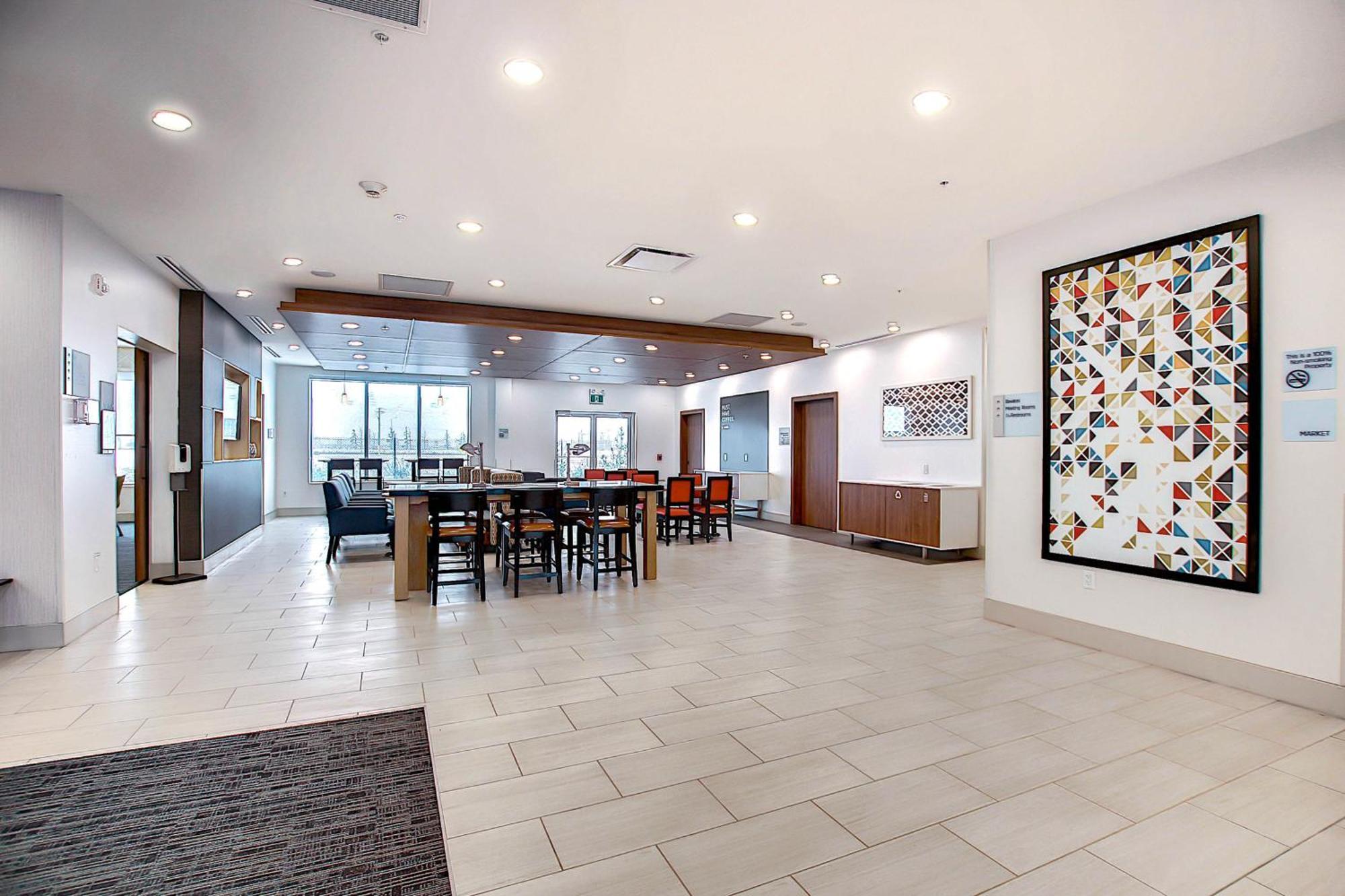 Holiday Inn Express & Suites - Calgary Airport Trail Ne By Ihg YYC Exterior foto