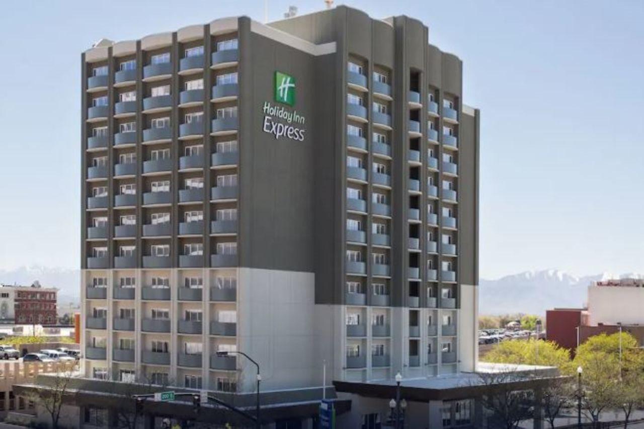 Holiday Inn Express & Suites - Calgary Airport Trail Ne By Ihg YYC Exterior foto