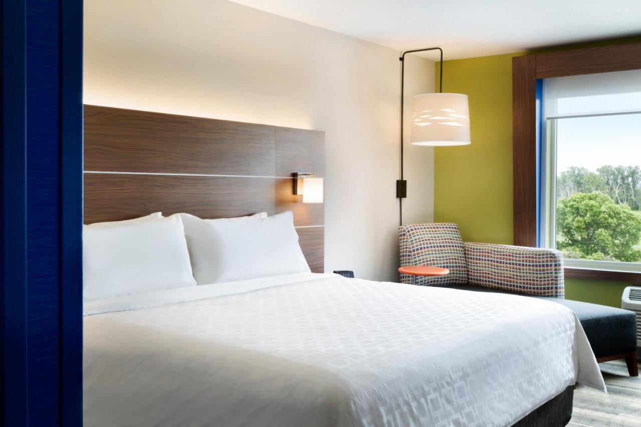 Holiday Inn Express & Suites - Calgary Airport Trail Ne By Ihg YYC Exterior foto